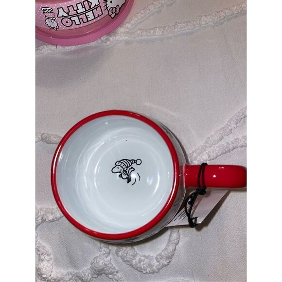 Peanuts Snoopy Christmas Embossed Mug/Cup Ceramic Red Interior - Picture 4 of 5